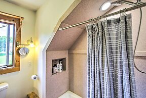 Cozy Sister Bay Getaway in Converted Barn!