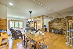 Cozy Sister Bay Getaway in Converted Barn!