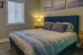 Walk to Beach & Boardwalk: Ocean City Condo