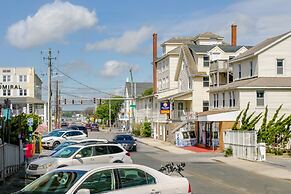 Walk to Beach & Boardwalk: Ocean City Condo