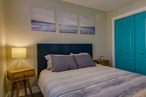 Walk to Beach & Boardwalk: Ocean City Condo