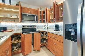 Kihei Condo w/ Resort Amenities: Walk to the Beach