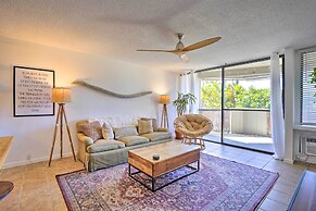 Big Island Condo w/ Pool Access: Walk to Beach!