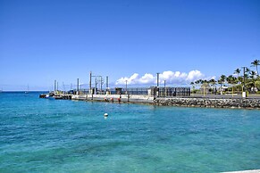 Big Island Condo w/ Pool Access: Walk to Beach!