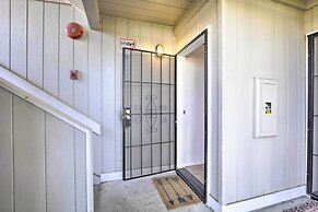 Big Island Condo w/ Pool Access: Walk to Beach!