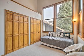 Bright Eagle-vail Escape w/ Deck + Mtn Views!