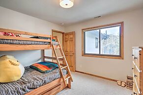 Bright Eagle-vail Escape w/ Deck + Mtn Views!