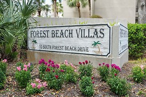 Pool & Beach Access: Villa on Hilton Head Island