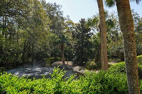 Pool & Beach Access: Villa on Hilton Head Island