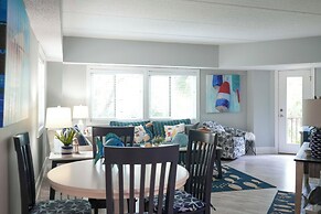 Pool & Beach Access: Villa on Hilton Head Island