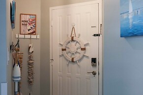 Pool & Beach Access: Villa on Hilton Head Island