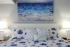 Pool & Beach Access: Villa on Hilton Head Island