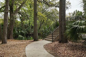 Pool & Beach Access: Villa on Hilton Head Island