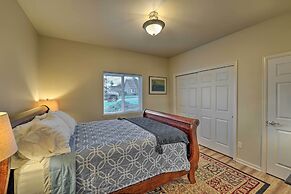 Central Apt: Private Fireplace & Patio Access