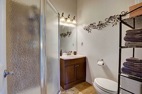 Charming Kailua-kona Apartment Near Hiking & Golf!