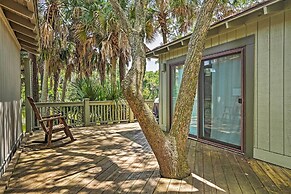 Remodeled Cottage on Sparrow Pond, Walk to Beach!