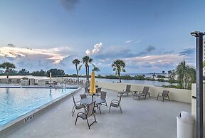 Gulf-view Hudson Condo in Waterfront Resort!