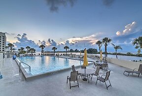 Gulf-view Hudson Condo in Waterfront Resort!