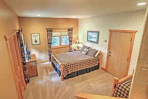 Ski-in/ski-out Telluride Home w/ Deck & Hot Tub!