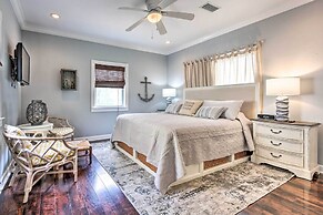 Grand Destin Getaway - Walk a Block to the Beach!