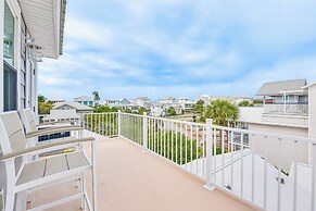 Grand Destin Getaway - Walk a Block to the Beach!