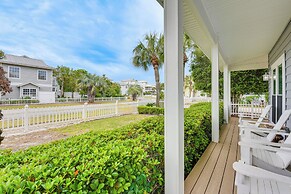 Grand Destin Getaway - Walk a Block to the Beach!