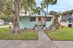 Family Home w/ Private Pool: 24 Mi to Disney!