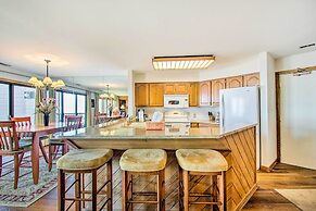 Wintergreen Condo w/ Balcony + Mountain Views!