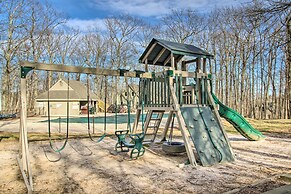 Wintergreen Condo w/ Balcony + Mountain Views!