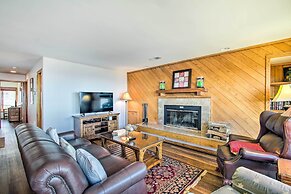 Wintergreen Condo w/ Balcony + Mountain Views!