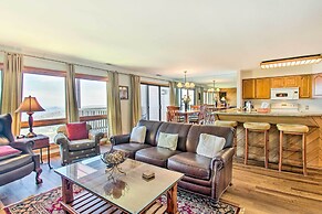 Wintergreen Condo w/ Balcony + Mountain Views!