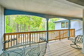 Near Fishing & Hiking: Pioneer Cabin w/ Decks