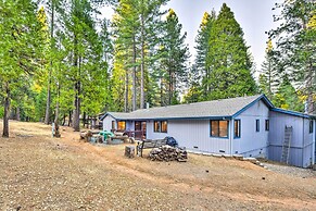 Near Fishing & Hiking: Pioneer Cabin w/ Decks