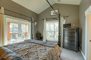 Lake Tahoe Views & Hot Tub: Stunning Luxury Home!