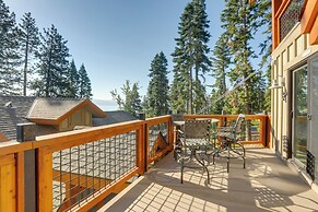 Lake Tahoe Views & Hot Tub: Stunning Luxury Home!