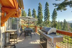 Lake Tahoe Views & Hot Tub: Stunning Luxury Home!