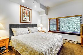 Ski-in/ski-out Solitude Condo w/ Rooftop Hot Tub!