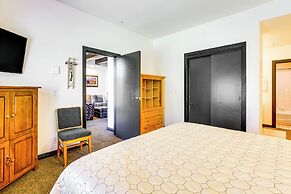 Ski-in/ski-out Solitude Condo w/ Rooftop Hot Tub!