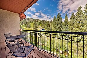 Ski-in/ski-out Solitude Condo w/ Rooftop Hot Tub!