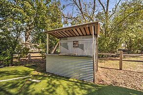 'the Barn' Texas Wine Country Vacation Rental