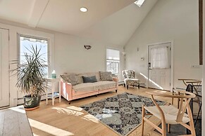 Kayaks, Deck & Pond Access: Rhode Island Retreat!