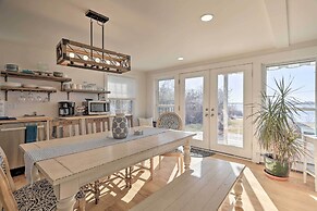 Kayaks, Deck & Pond Access: Rhode Island Retreat!
