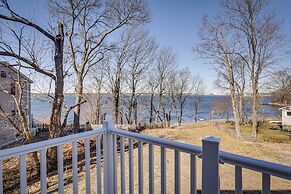 Renovated Family Home on Providence River!