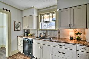 Family-friendly Des Moines Retreat w/ Patio!
