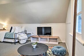 Family-friendly Des Moines Retreat w/ Patio!