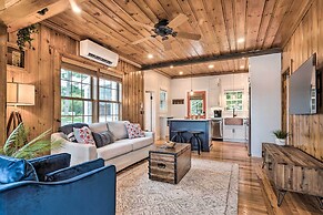 Charming Bristol Cottage w/ Private Beach!