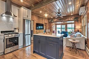 Charming Bristol Cottage w/ Private Beach!