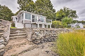 Charming Bristol Cottage w/ Private Beach!