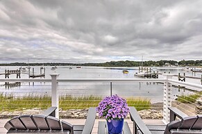 Charming Bristol Cottage w/ Private Beach!