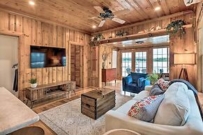 Charming Bristol Cottage w/ Private Beach!